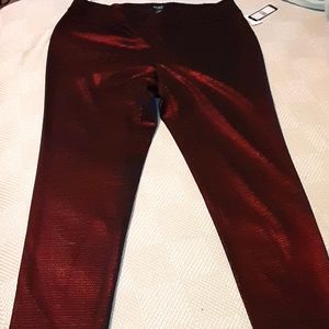 Red/black shimmering pants